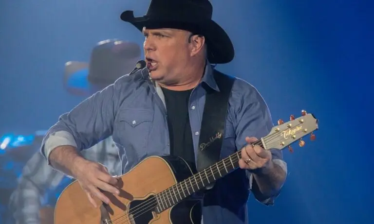 Garth Brooks - Sterling Munksgard/Shutterstock.com