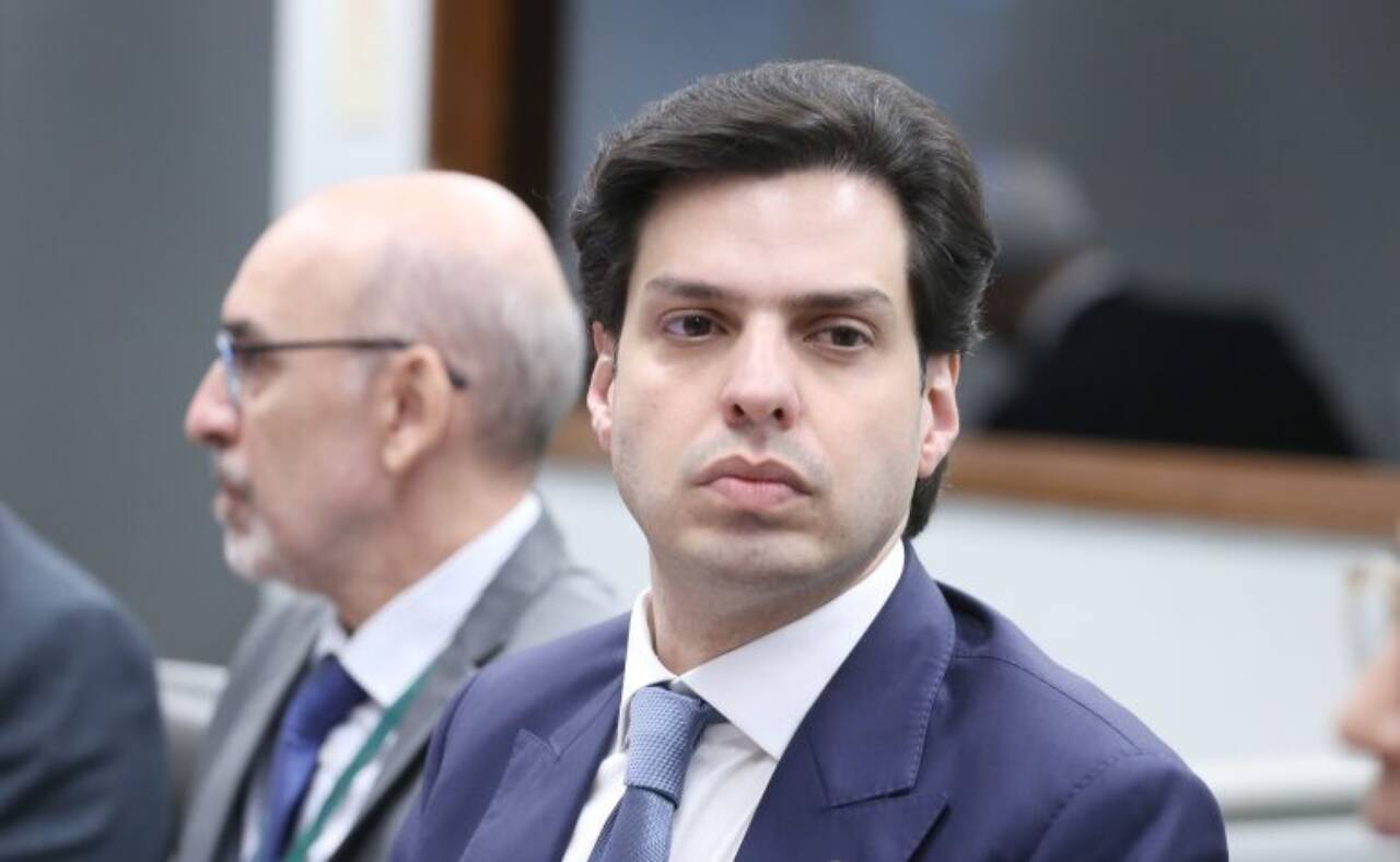 AJ Albuquerque: proposta visa compatibilizar a conservação ambiental com a justiça social - Foto: Kayo Magalhães / Câmara dos Deputados