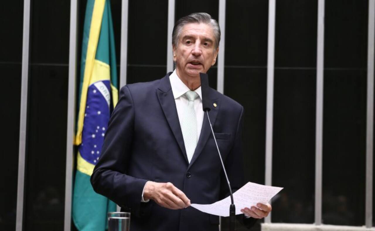 Comissão de Educação da Câmara valida proposta para conscientização nacional contra adultização de crianças e adolescentes
