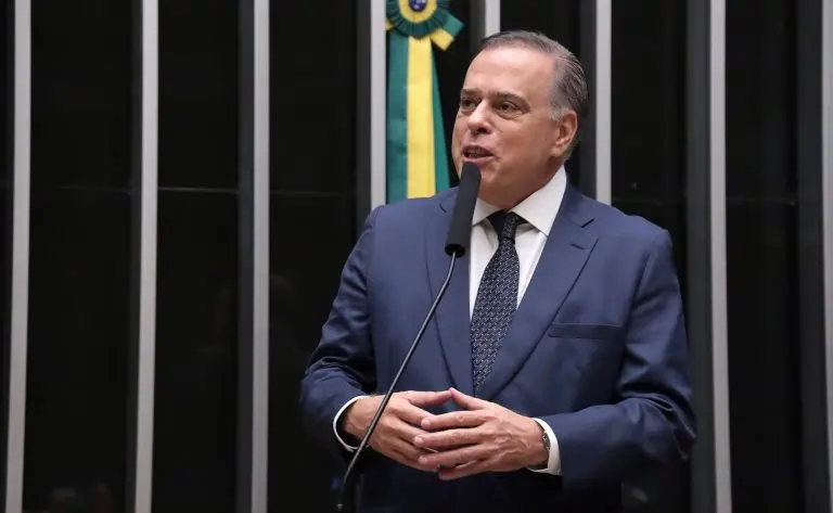 Paulo Abi-Ackel: evitar retrocessos no endurecimento do combate ao crime - Foto: Thiago Cristino / Câmara dos Deputados