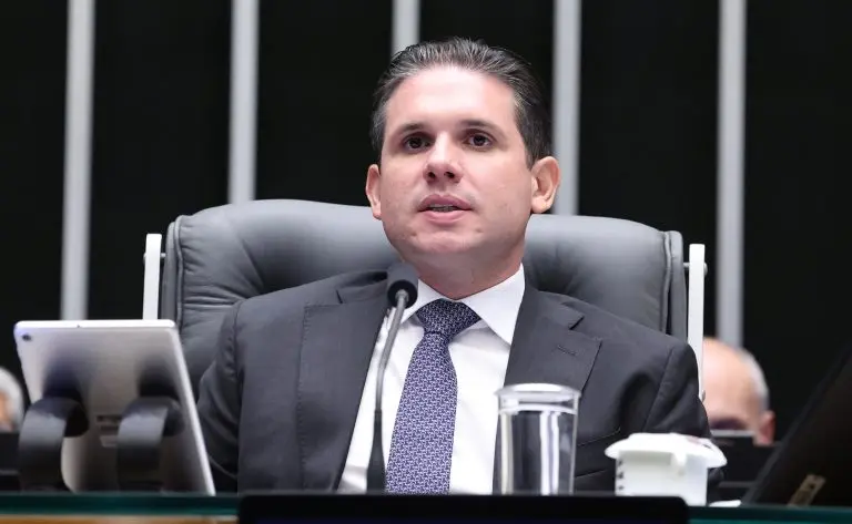 Discussão e votação de propostas legislativas. Presidente da Câmara dos Deputados, Hugo Motta (REPUBLICANOS - PB)
