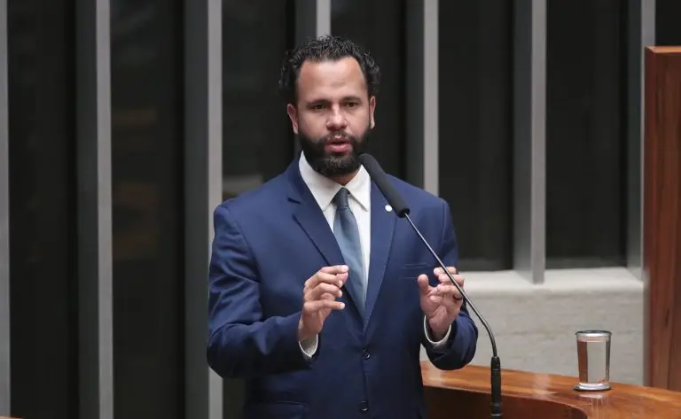 Discussão e votação de propostas legislativas. Dep. Pastor Henrique Vieira (PSOL - RJ)