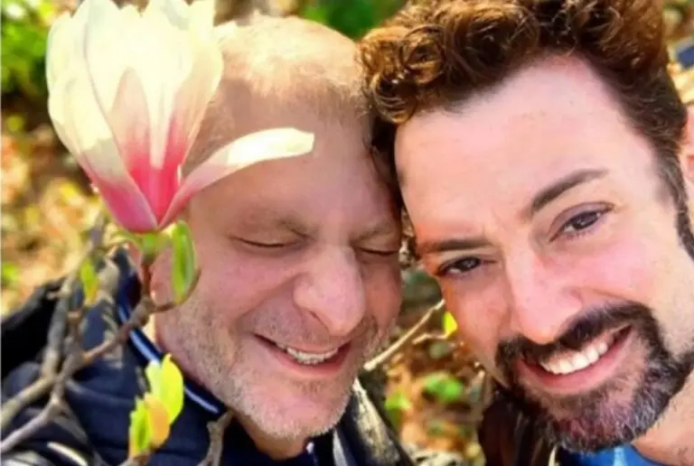 Jayson Conner - Jeffrey Newman - rede social