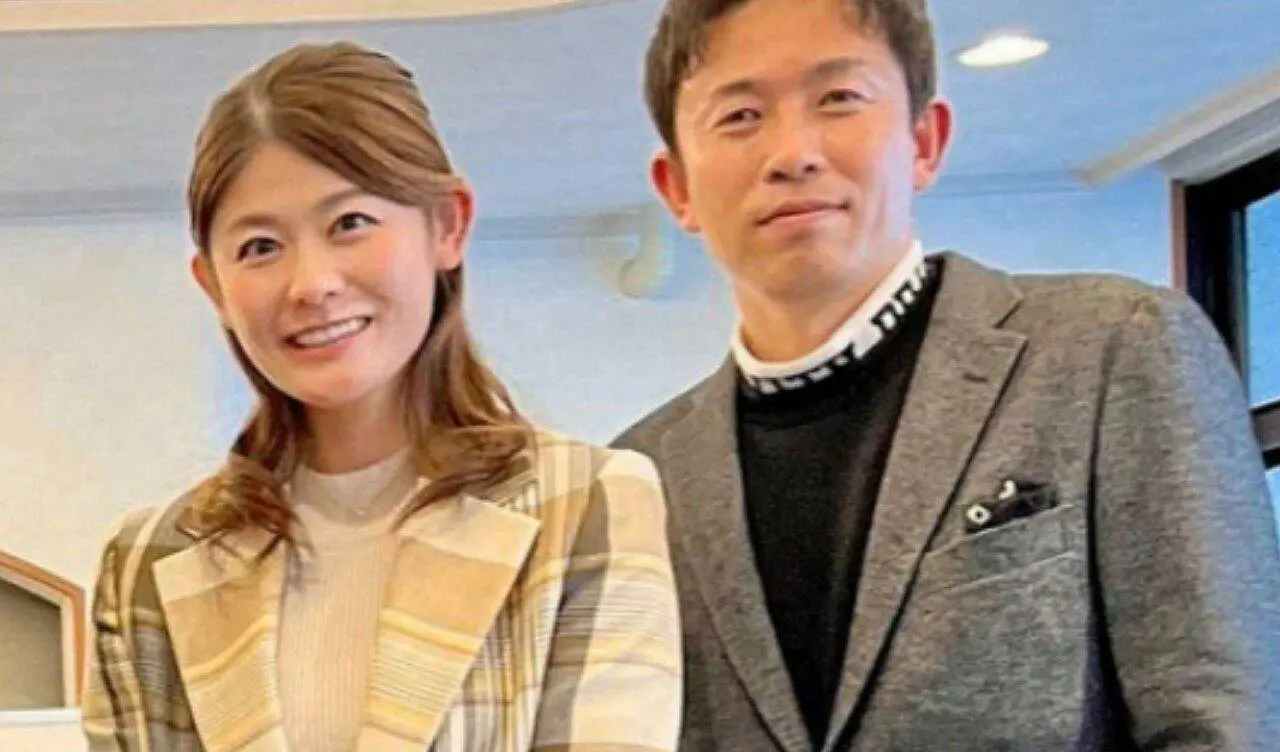 Kenji Akahoshi e Eri Tokuhara (de Tokuhara's X