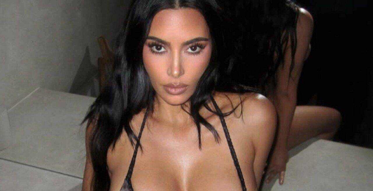 Kim Kardashian - kimkardashian