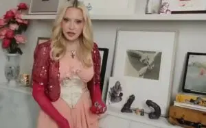 Madonna thu hút sự chú ý khi khoe phong cách trang trí khác lạ trong phòng tắm ở London