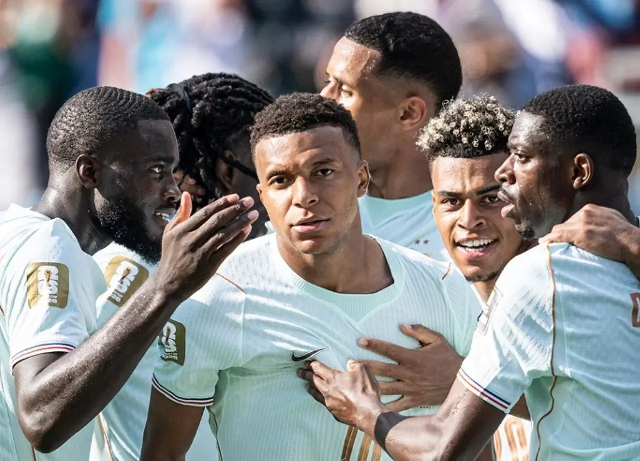 Mbappé e Dembélé - X.com/ França