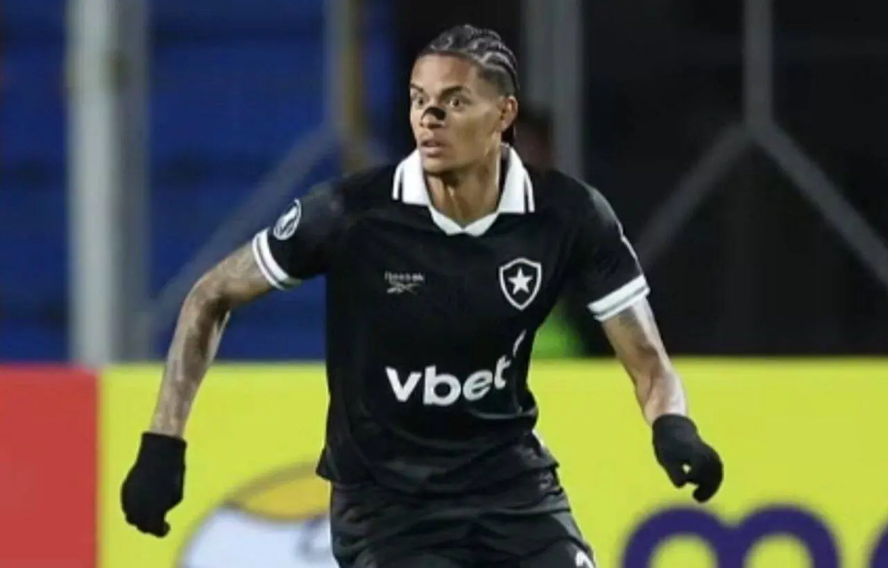 Newton - Vitor Silva/Botafogo