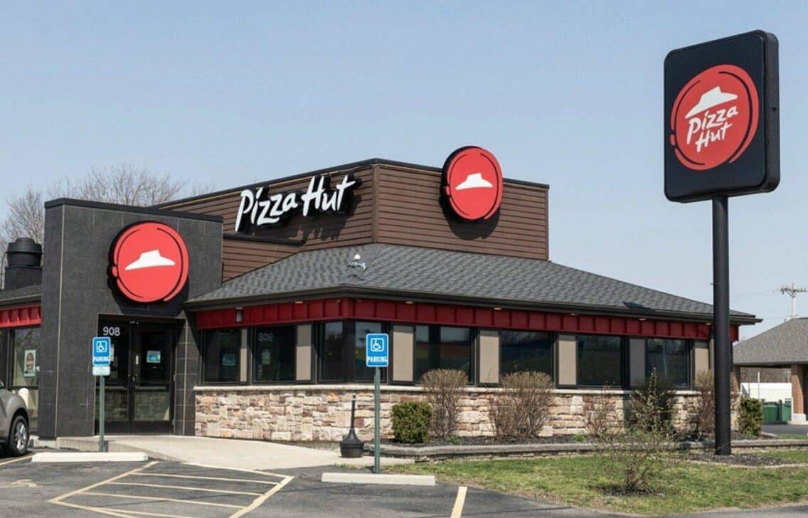 Pizza Hut - jetcityimage/Istock.com