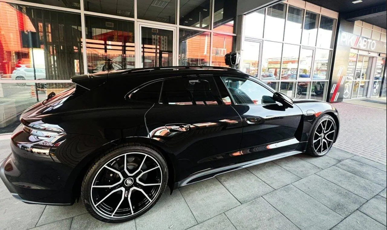 Porsche Taycan