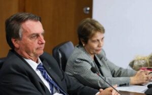 Presidente Jair Bolsonaro durante reunião com Tereza Cristina, Ministra de Estado da Agricultura, Pecuária e Abastecimento. — Clauber Cleber Caetano/PR
