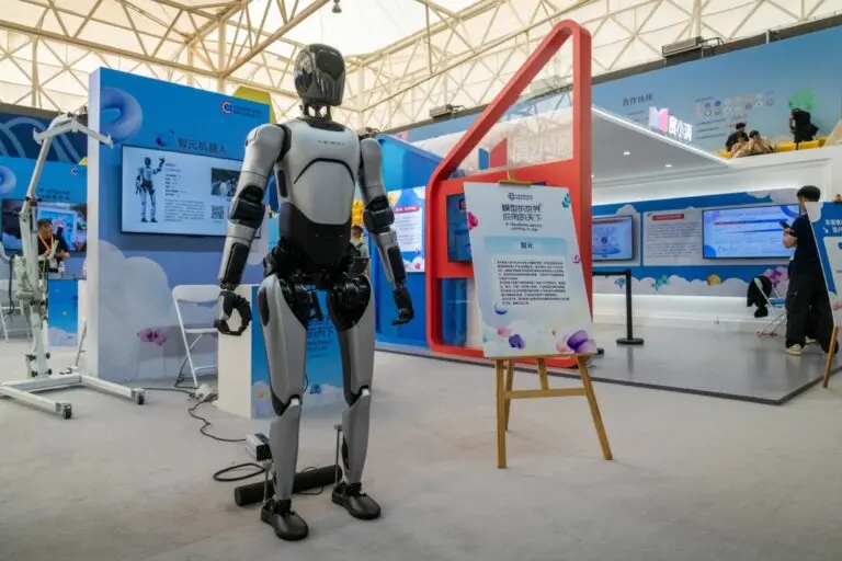 robô humanoide
