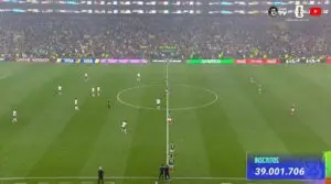فازت إنجلترا على المكسيك 2-1 في الشوط الأول، وبدأ الشوط الثاني متوتراً على ملعب أزتيكا