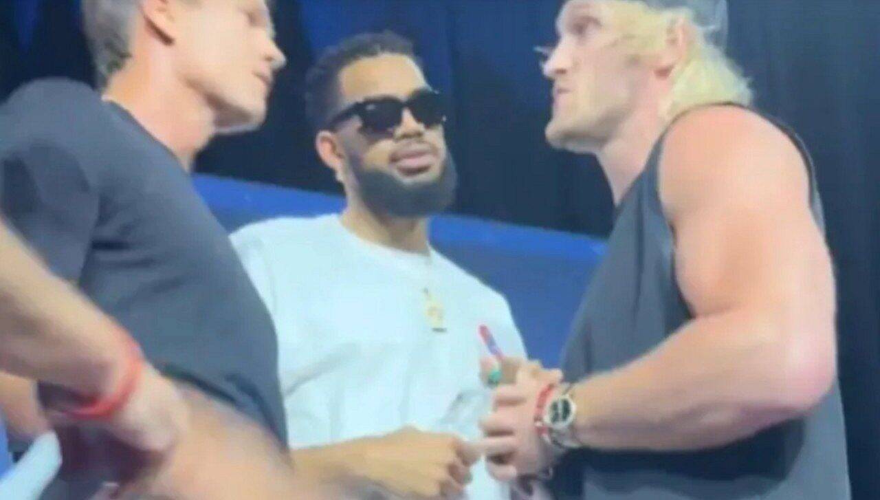 Tom Brady dá tapa no rosto de Logan Paul - reprodução