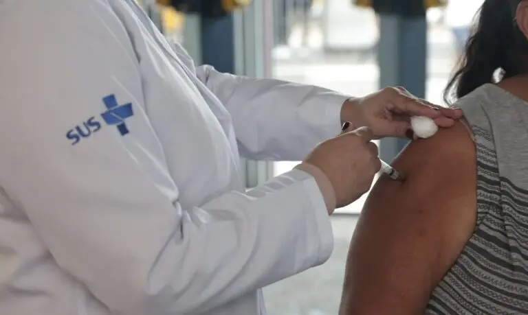 Vacinação de gestantes no SUS reduz à metade bronquiolite grave em bebês de até seis meses