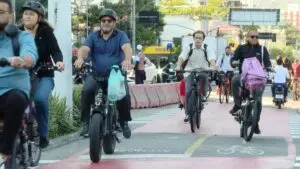 Expansão da micromobilidade elétrica no Brasil exige atenção à segurança e regulamentação urbana