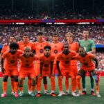 Raphinha faz história no Barcelona ao assumir posto de capitão principal