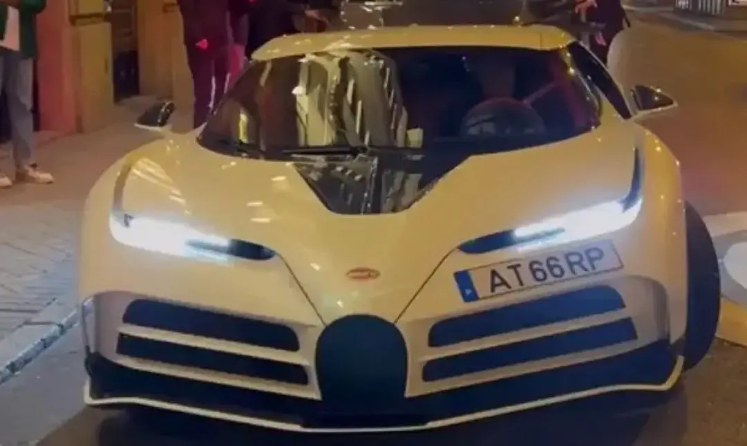 CR7 et sa Bugatti Centodieci