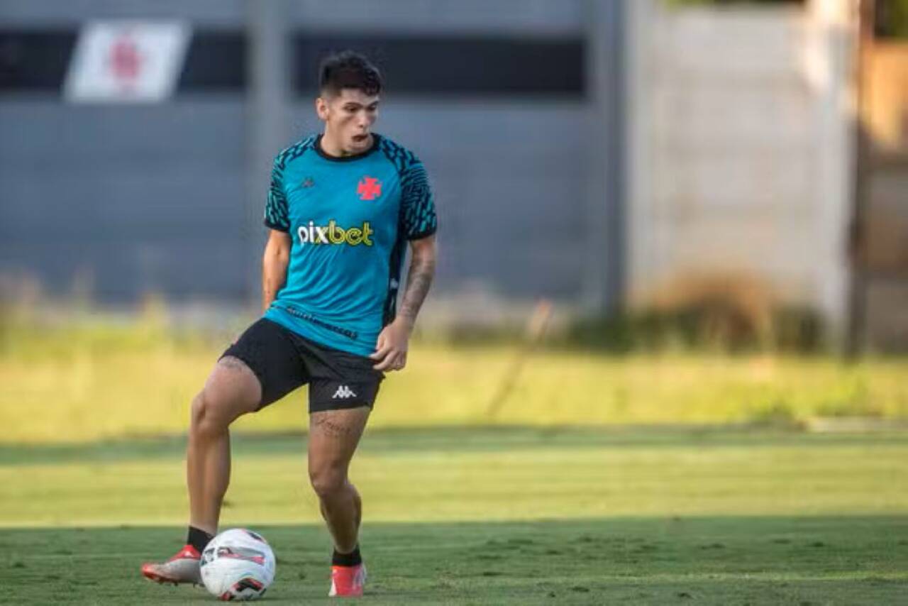 Carlos Palacios