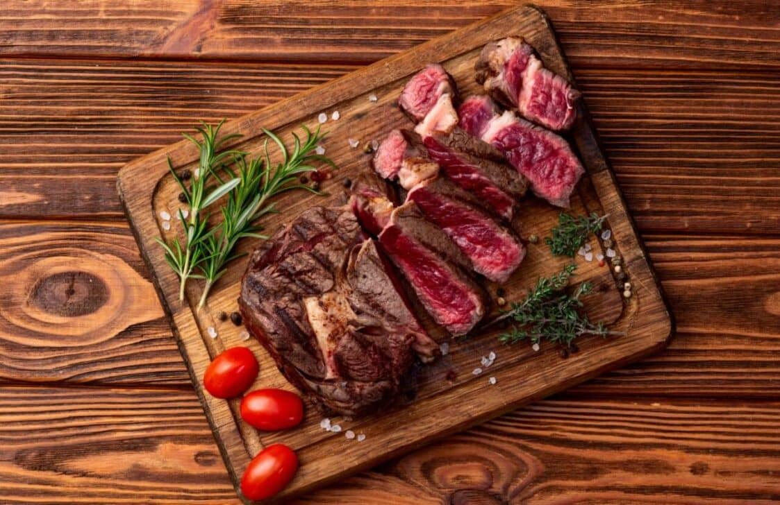 Carne ponto selado ou blue rare