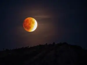 8月28日、ブラジルでは皆既月食を特別に見ることができる