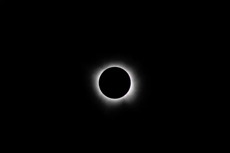 Eclipse solar total