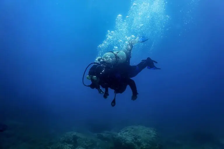 Explorador fundo do mar, mergulhador