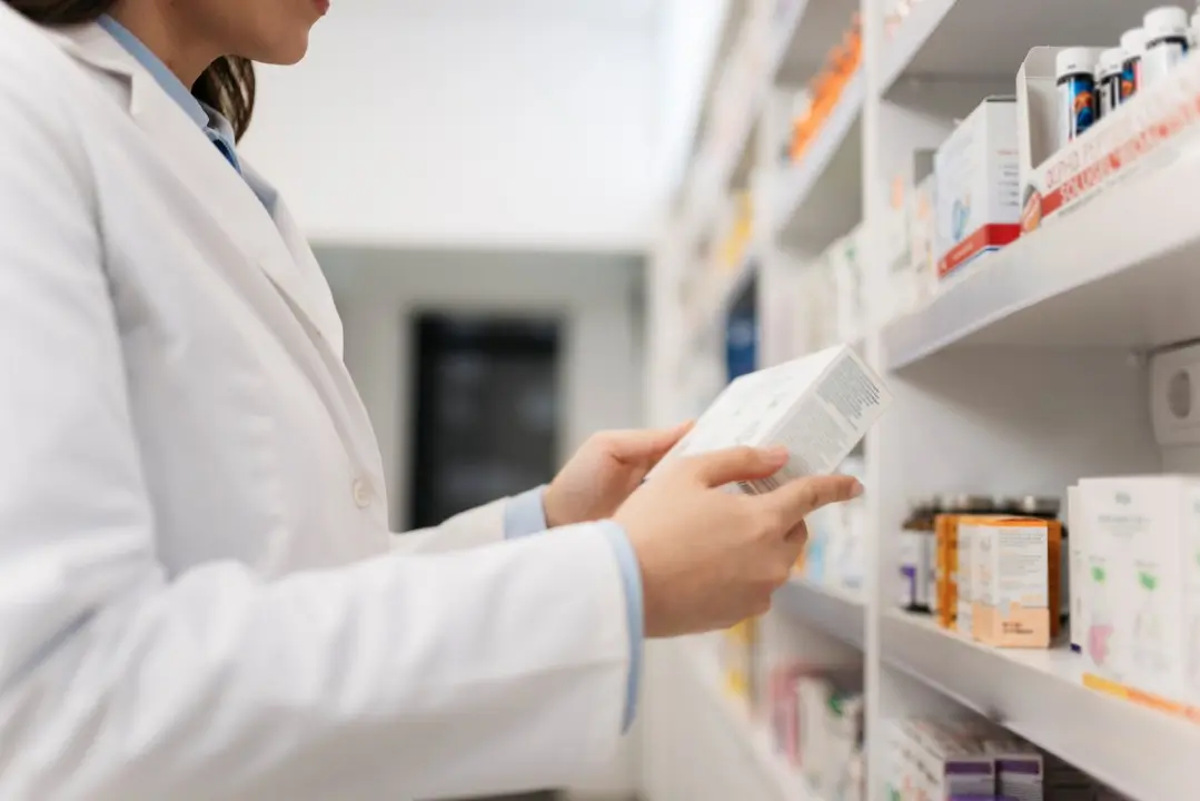 Farmácia, Farmacêutico, remédios