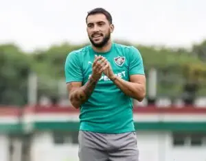 Recuperação de Freytes segue em ritmo cauteloso e zagueiro desfalca Fluminense contra o Remo