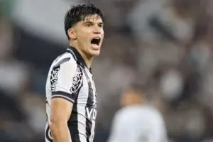 Estudiantes busca Joaquín Corrêa, do Botafogo, e técnico argentino espera desfecho rápido