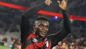 Athletico-PR estabelece valor de R$ 88 milhões para negociar Kevin Viveros