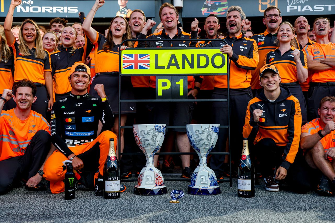 Lando Norris e Piastri - X.com/ McLaren Mastercard Formula 1 Team