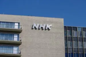 NHK pede desculpas após funcionária sofrer agressão sexual e desenvolver TEPT com negação de transferência