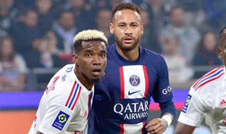 Neymar x Thiago Mendes