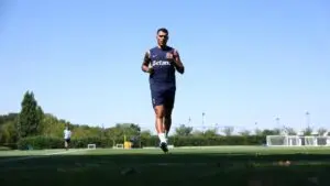 Pedro Porro est accueilli dans une salle d’honneur à Tottenham après le titre de la Coupe du monde