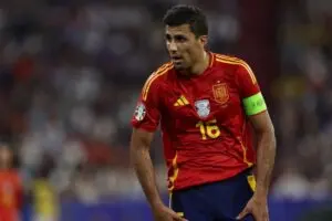 Manchester City recebe terceira proposta do Barcelona por Rodri com valores entre €60 milhões e €80 milhões