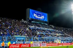 Vélez and Defensa y Justicia coaches attack each other in the tunnel after the classic in Argentina