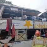 Ônibus clandestino capota na BR-040 em Petrópolis e causa a morte de 10 pessoas; criança e grávida entre as vítimas