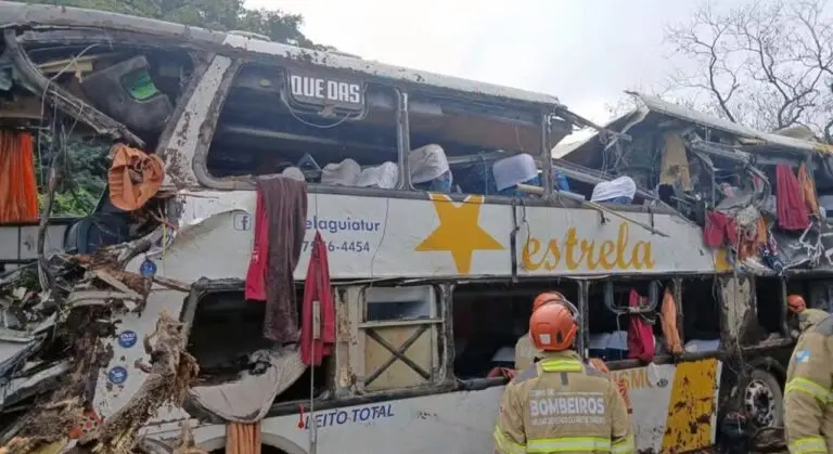 Acidente em Petropolis - Divulgação/CBMERJ