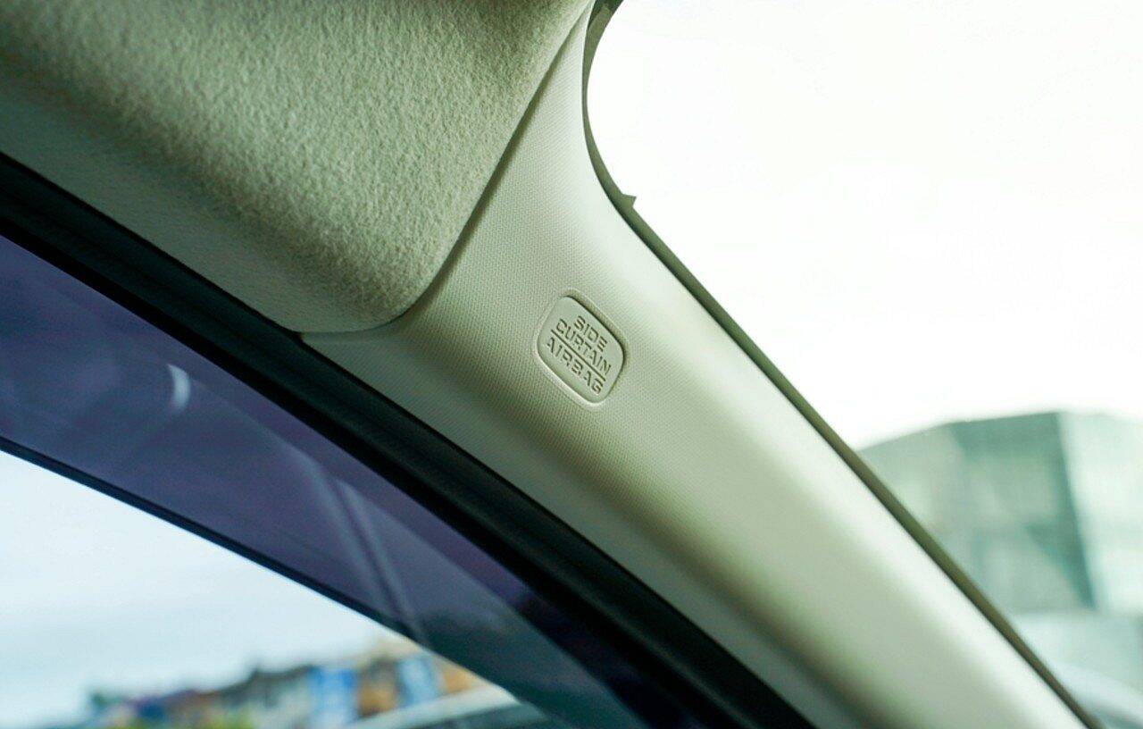airbag de janela - imrankadir/Shutterstock.com