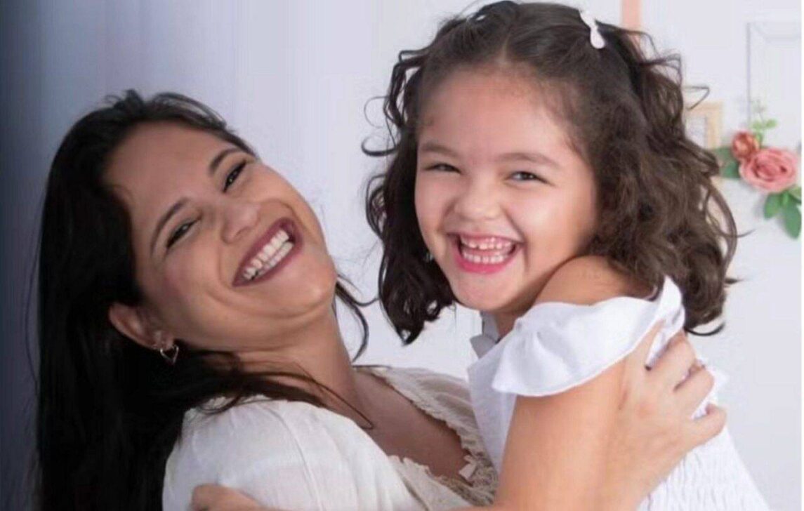 Alinne e Eduarda — Foto: Arquivo pessoal