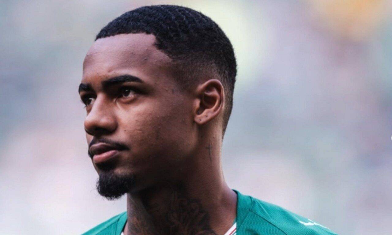 Com saídas de Allan e goleiro, Palmeiras fica perto de meta de vendas para 2026