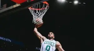 Boston Celtics enfrentará Miami Heat em clássico natalino com programação de jogos especiais na NBA