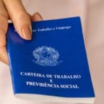 Carteira de Trabalho, Emprego - Gabriel Ramos/ Istockphoto.com