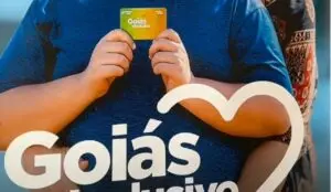 Começa em Goiânia a troca obrigatória de cartões do Mães de Goiás e Dignidade
