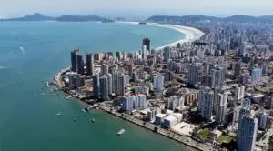 Mudanças no clima de Santos: previsão indica chuva e sol entre nuvens em 14 de agosto