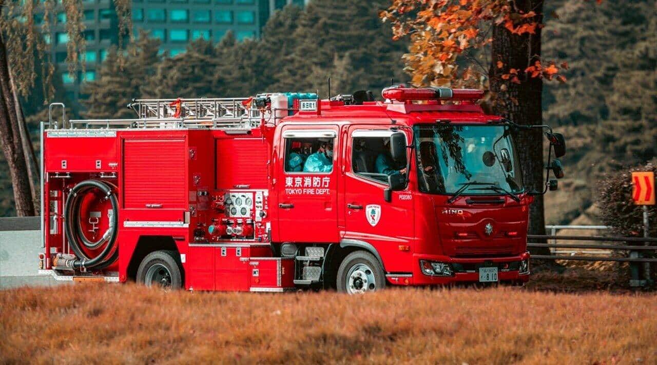 Corpo de Bombeiros em Tóquio - KenSoftTH/Shutterstock.com