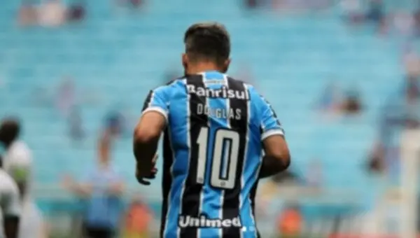 Douglas - Instagram