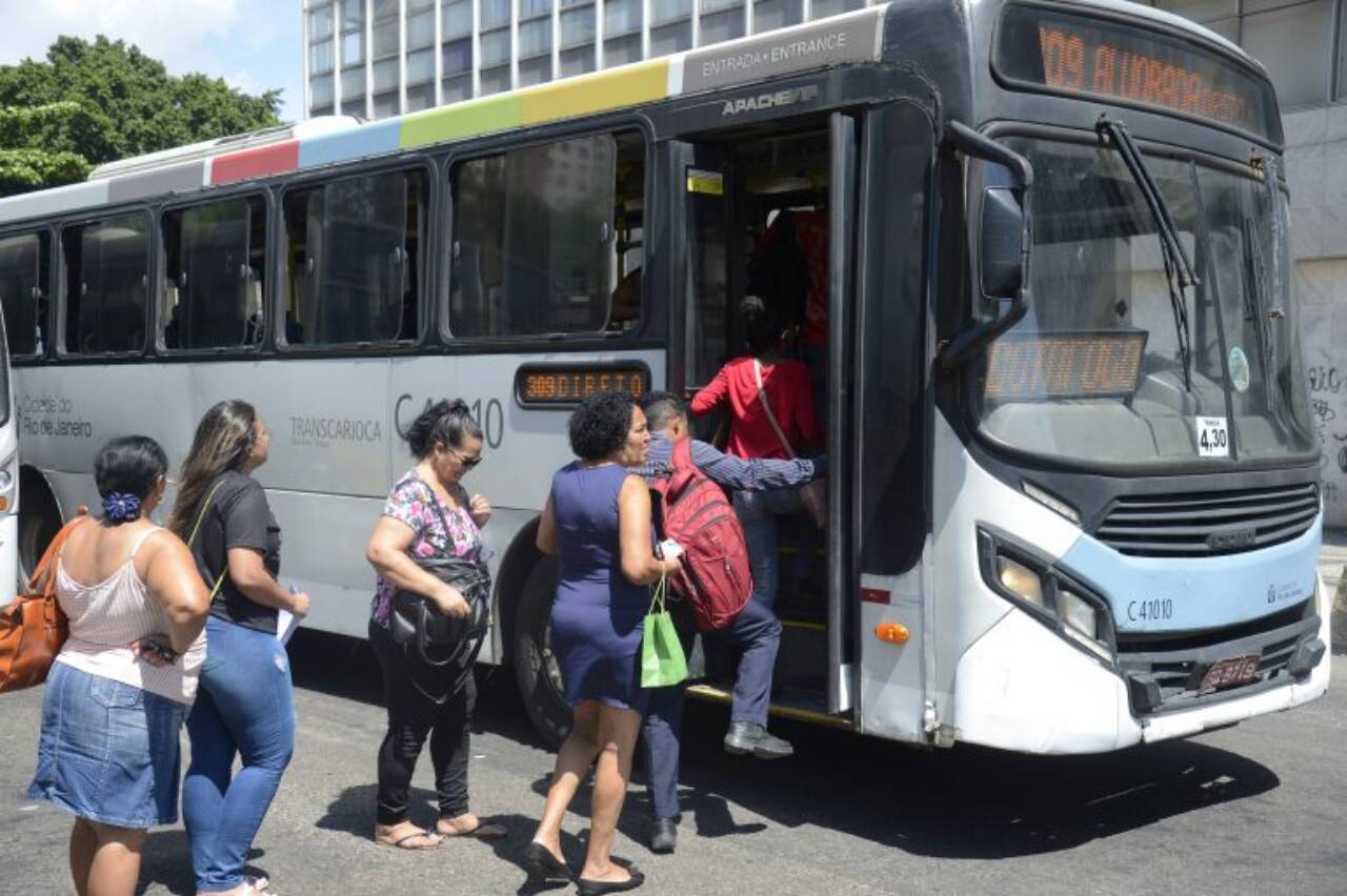 Decisão do STF, de 2023, determinou a oferta gratuita de transporte coletivo no dia da eleição - Foto: Tomaz Silva/Agência Brasil