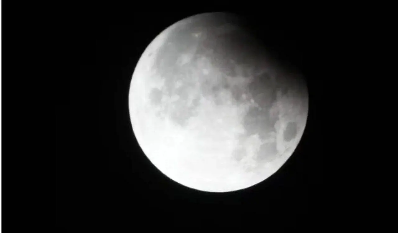 eclipse lunar parcial